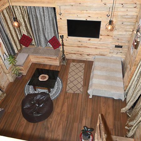 Bed and Breakfast The Cabin By The Bayou à Guwahati Extérieur photo