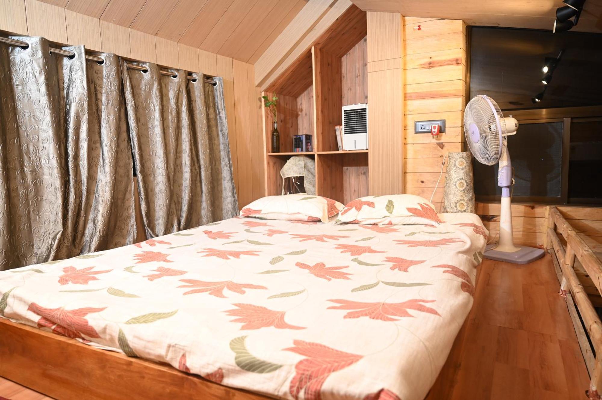 Bed and Breakfast The Cabin By The Bayou à Guwahati Extérieur photo