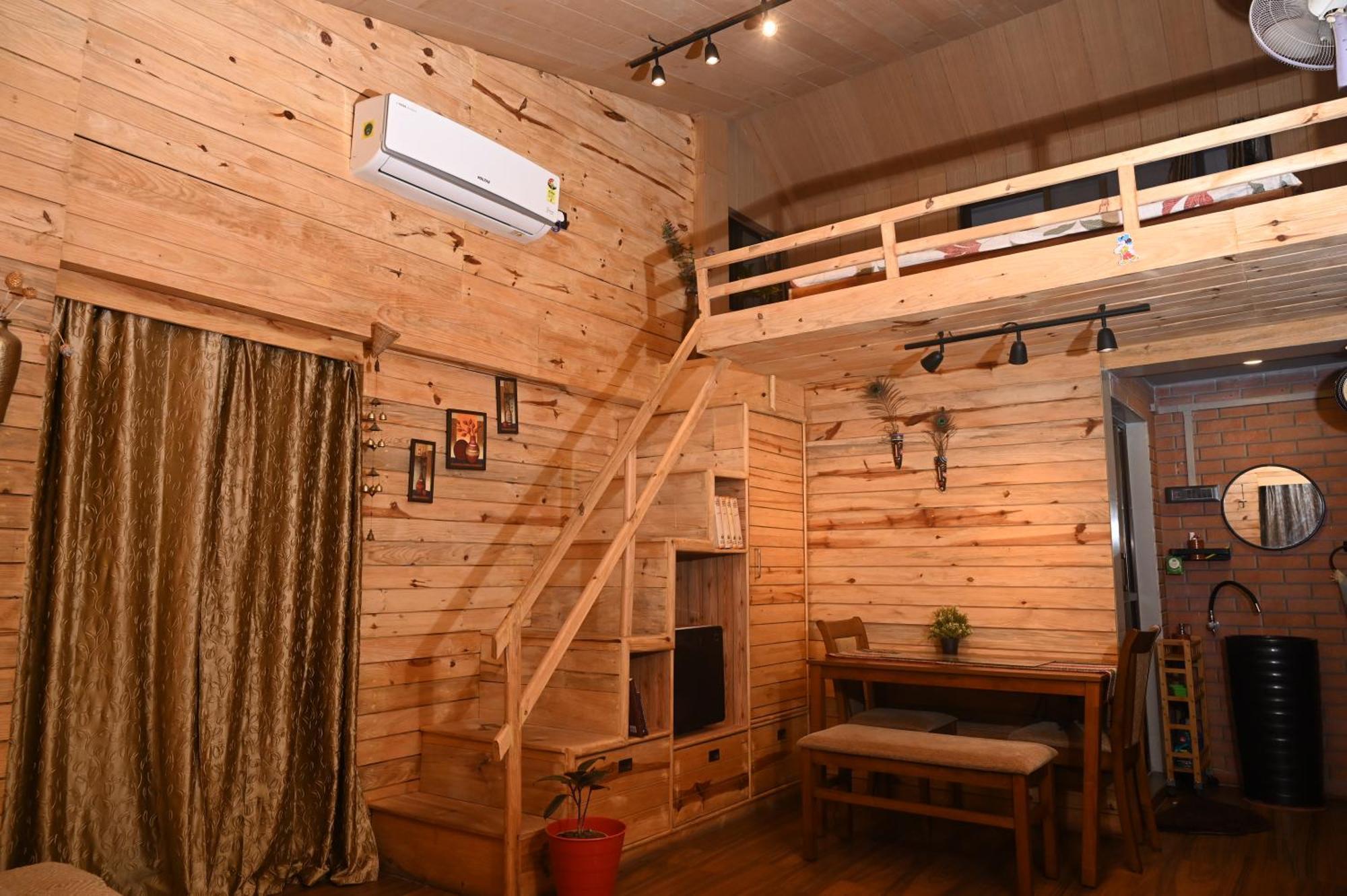 Bed and Breakfast The Cabin By The Bayou à Guwahati Extérieur photo