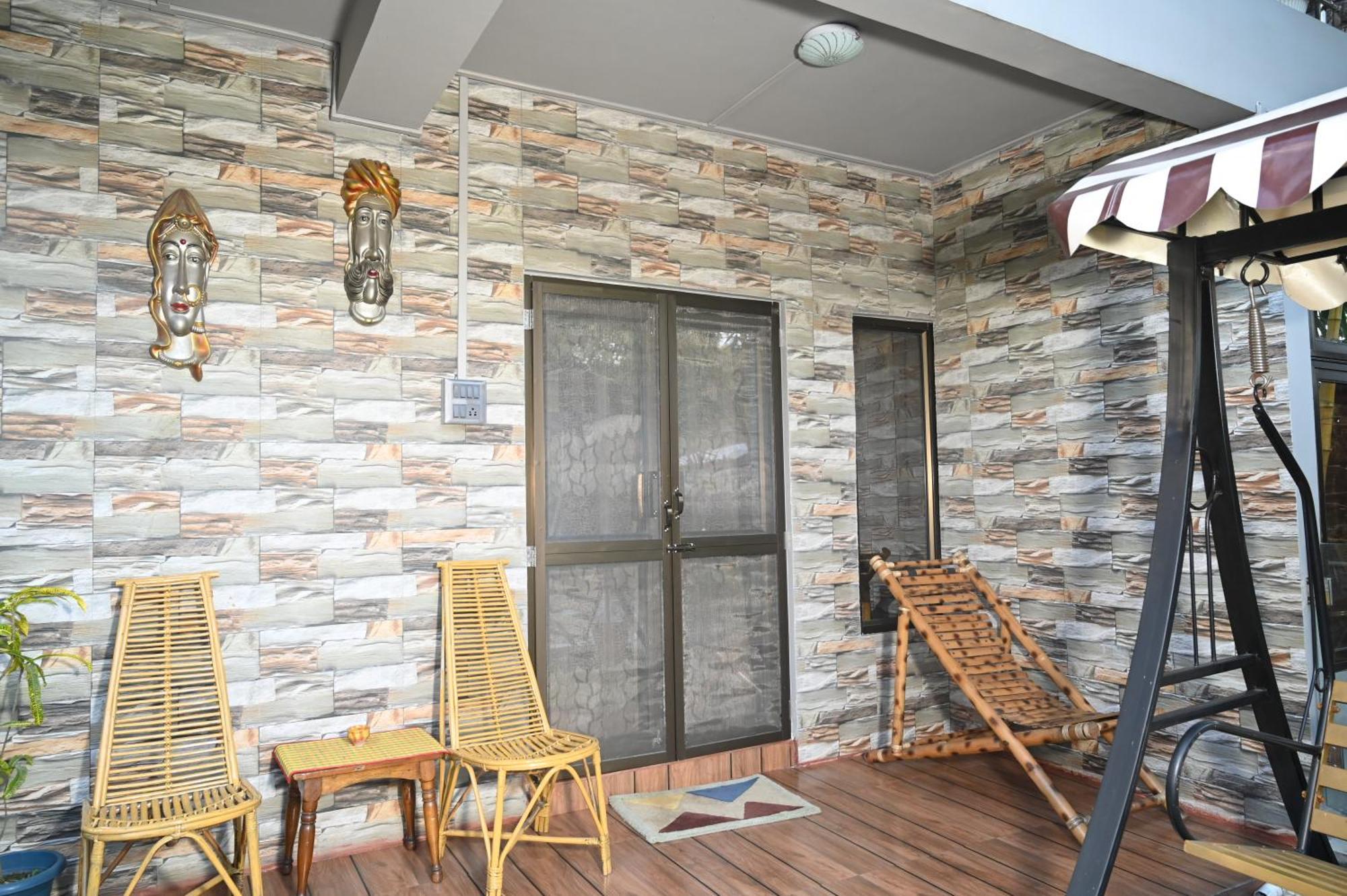 Bed and Breakfast The Cabin By The Bayou à Guwahati Extérieur photo