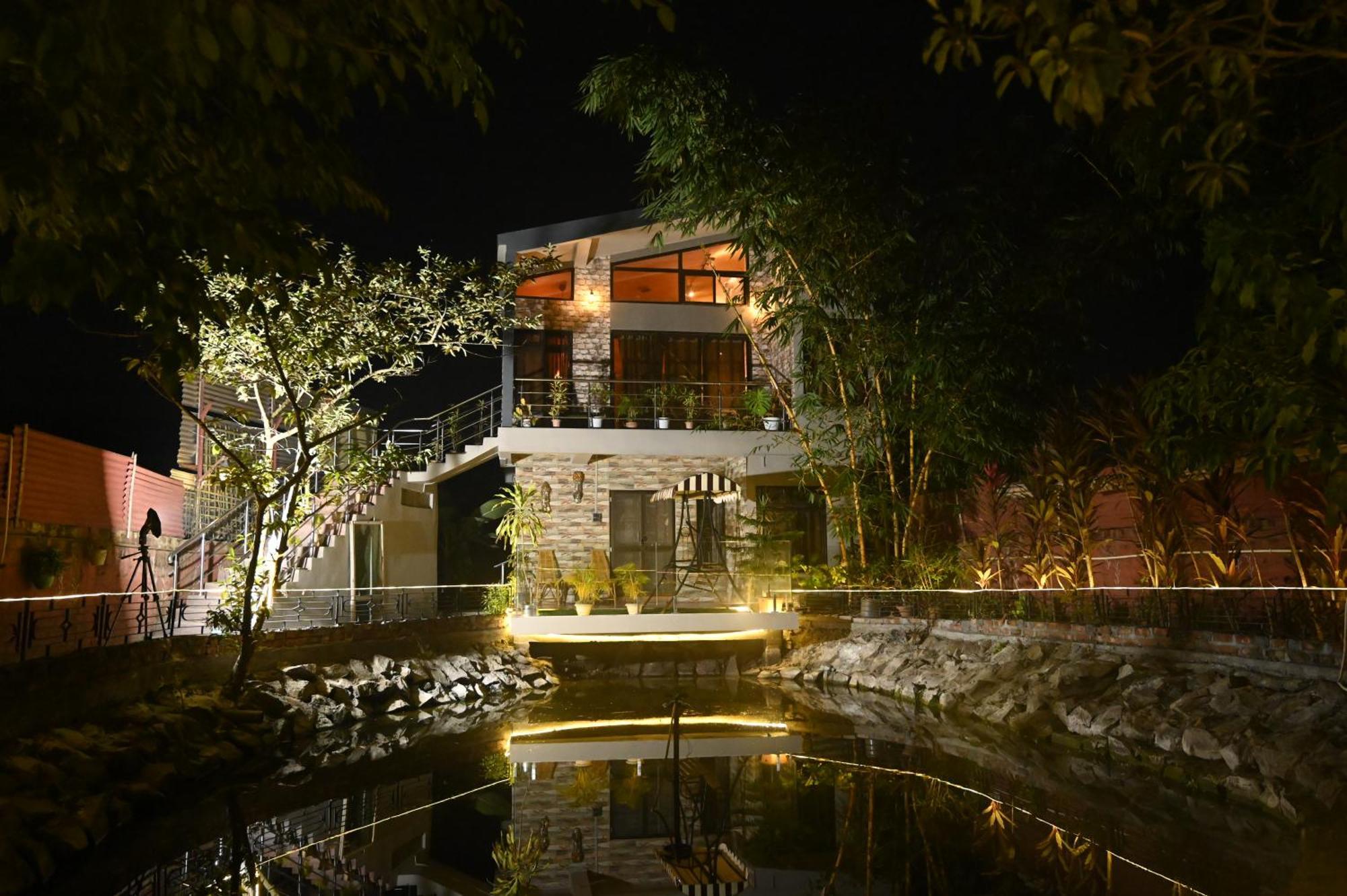 Bed and Breakfast The Cabin By The Bayou à Guwahati Extérieur photo