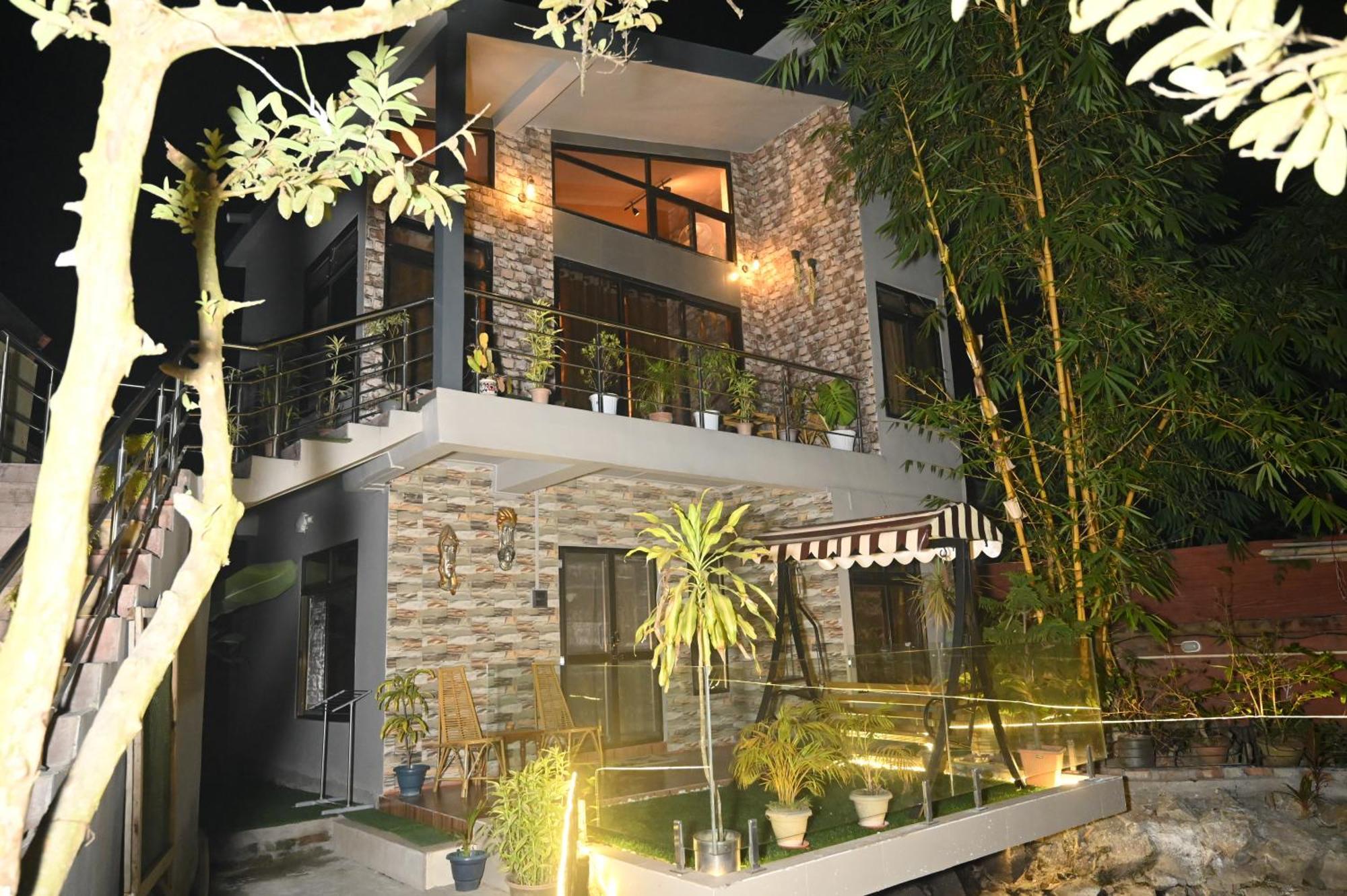 Bed and Breakfast The Cabin By The Bayou à Guwahati Extérieur photo